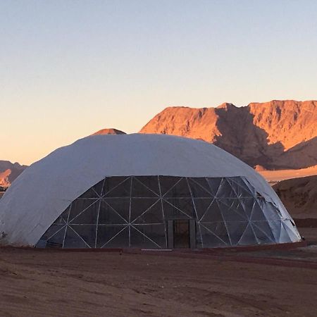 Oryx Camp Hotel Wadi Rum Buitenkant foto
