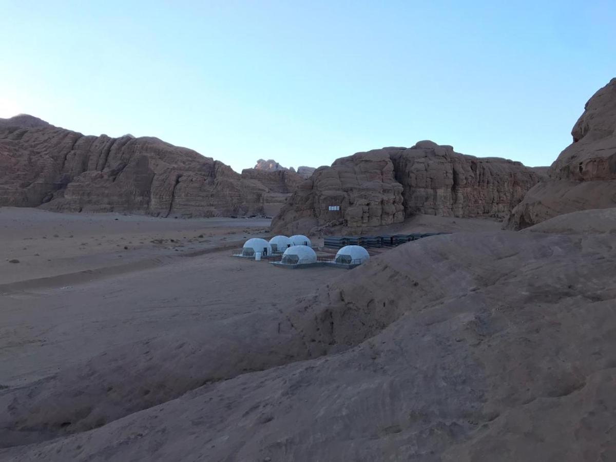 Oryx Camp Hotel Wadi Rum Buitenkant foto